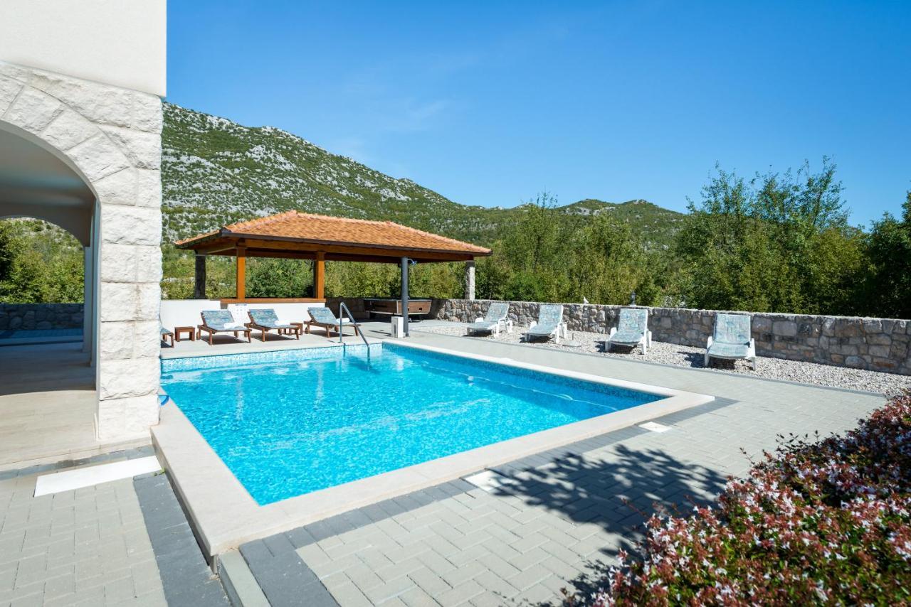 Villa Salvia Zagvozd エクステリア 写真