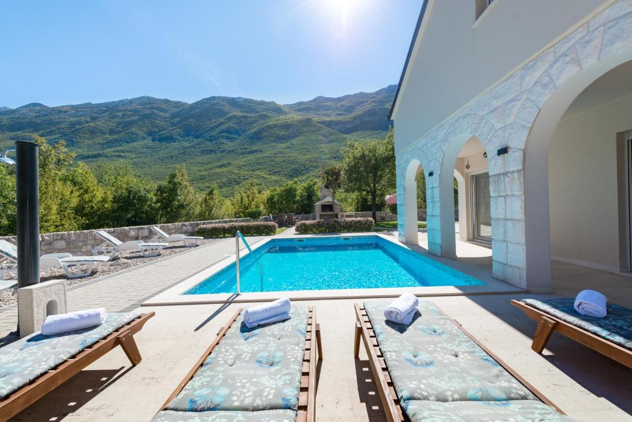 Villa Salvia Zagvozd エクステリア 写真
